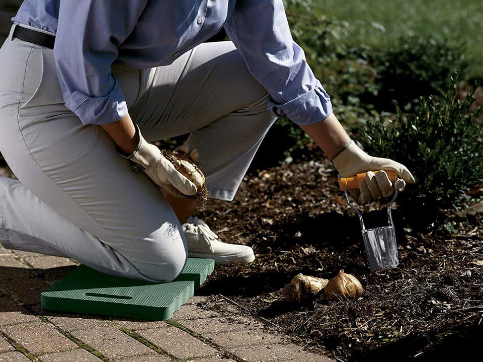 Fiskars Bulb Transplanter - Ideal for Planting Bulbs Quickly and Easily