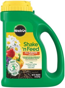 Miracle-Gro Shake 'N Feed All Purpose Continuous Release Plant Food
